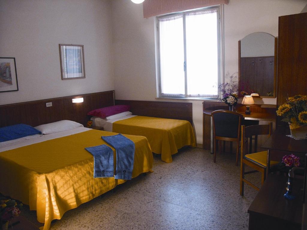 Hotel Bologna San Benedetto del Tronto Phòng bức ảnh